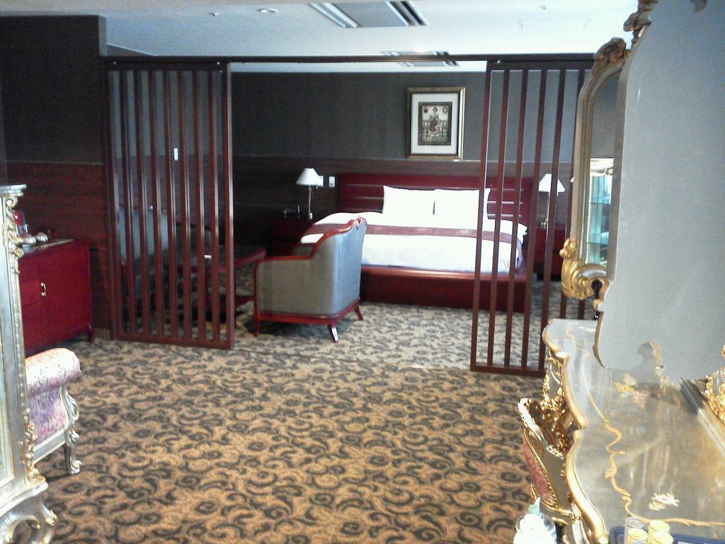 King Ambassador Hotel Kumagaja Szoba fotó